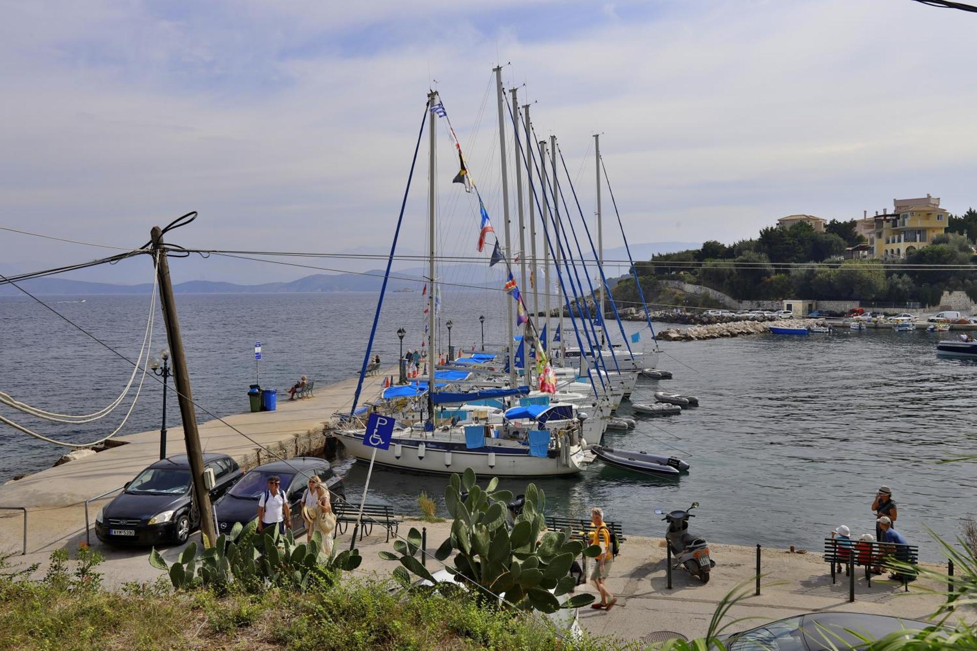 Kassiopi Seafront Elegant Apartments 외부 사진