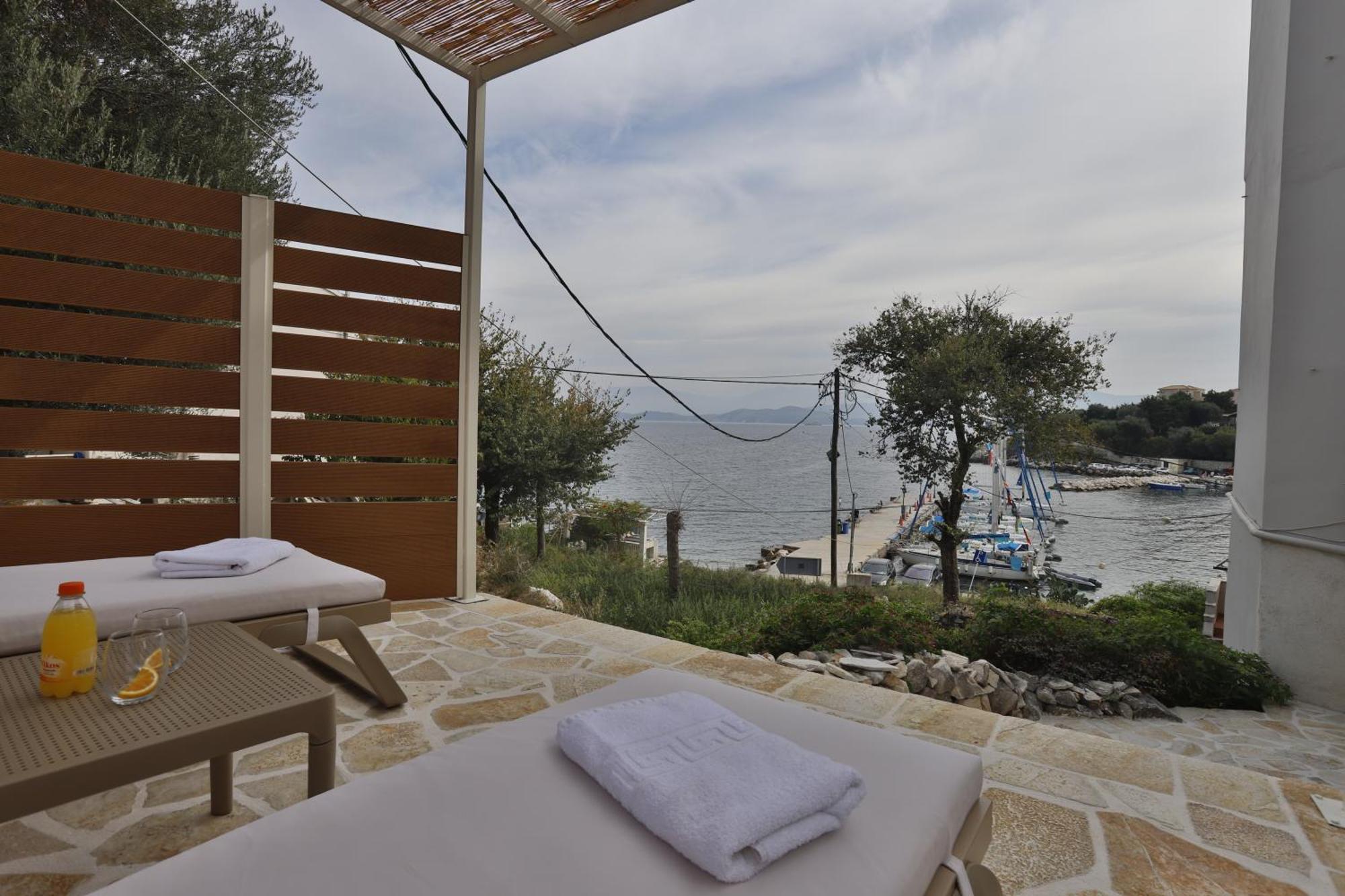 Kassiopi Seafront Elegant Apartments 외부 사진
