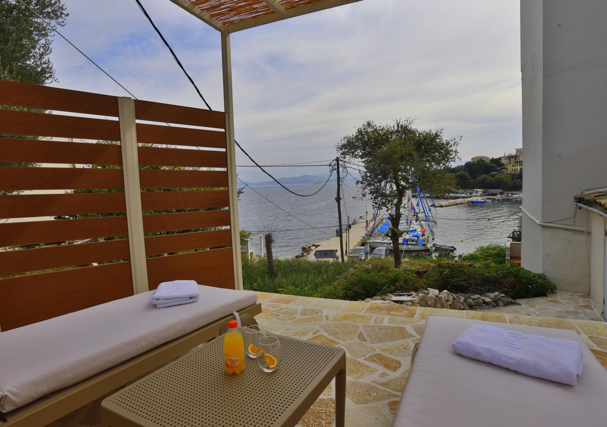 Kassiopi Seafront Elegant Apartments 외부 사진
